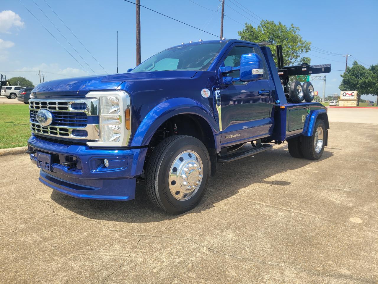 Ford Super Duty F-450 DRW XLT 2WD Reg Cab 145" WB 60" CA 2026