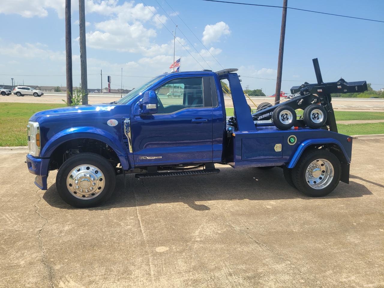 Ford Super Duty F-450 DRW XLT 2WD Reg Cab 145" WB 60" CA 2026