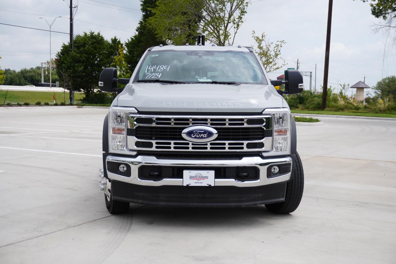 Ford Super Duty F-450 DRW  2026