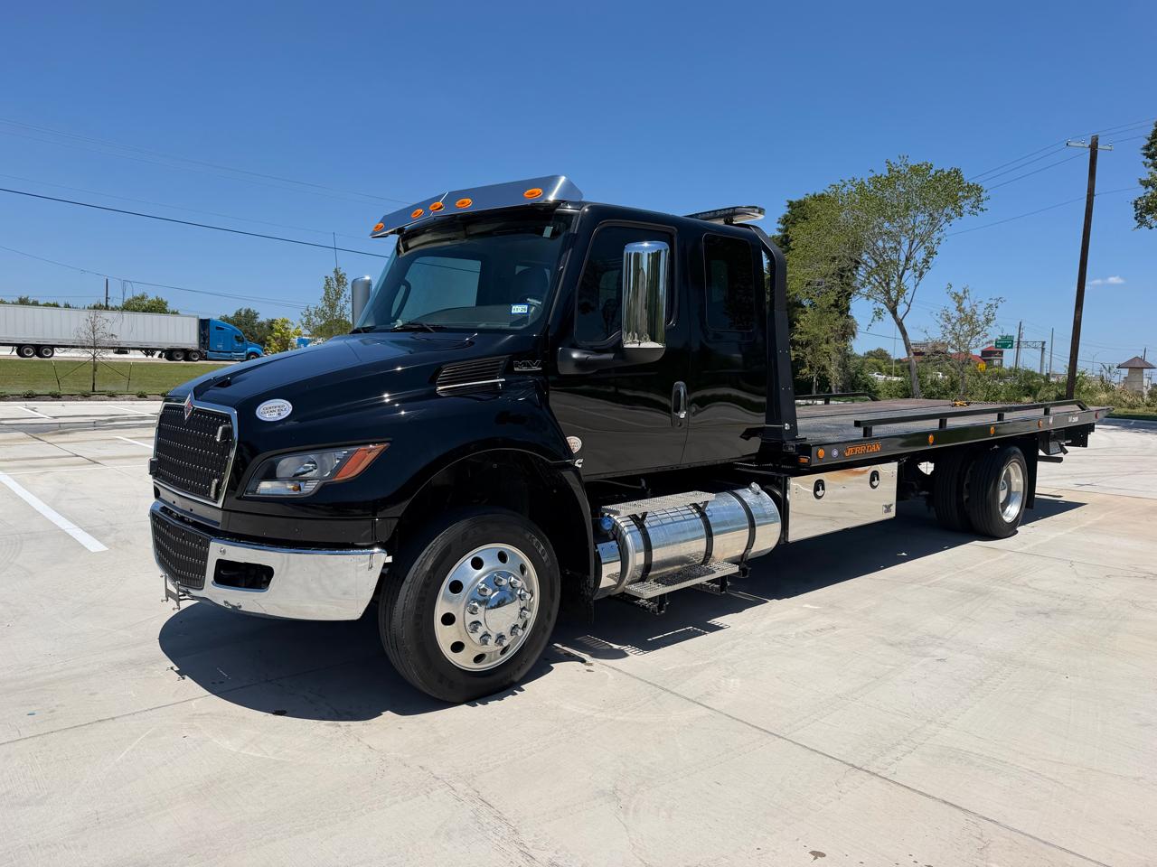 International MV607  2025