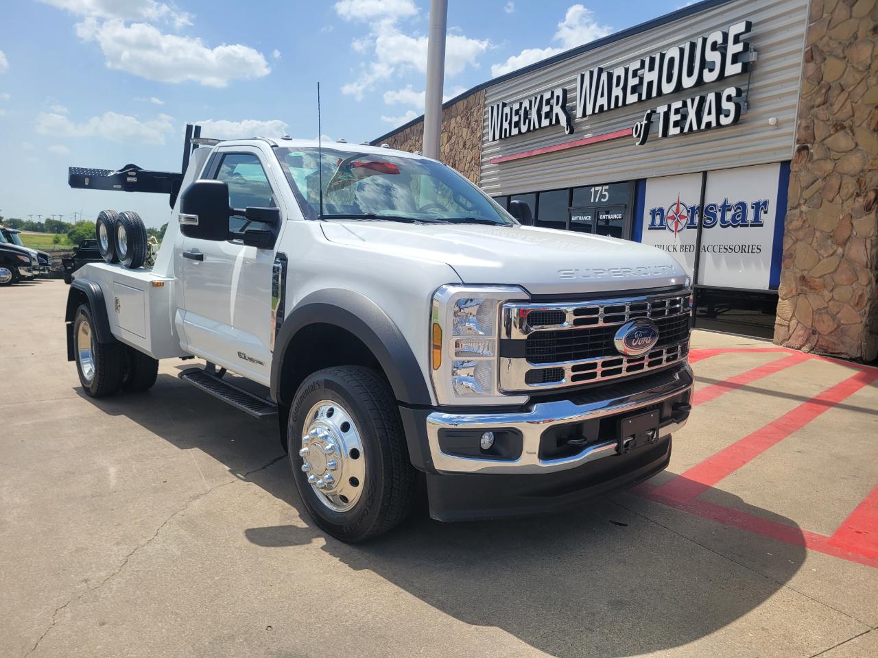 2026 Ford Super Duty F-450 DRW XLT 2WD Reg Cab 145" WB 60" CA