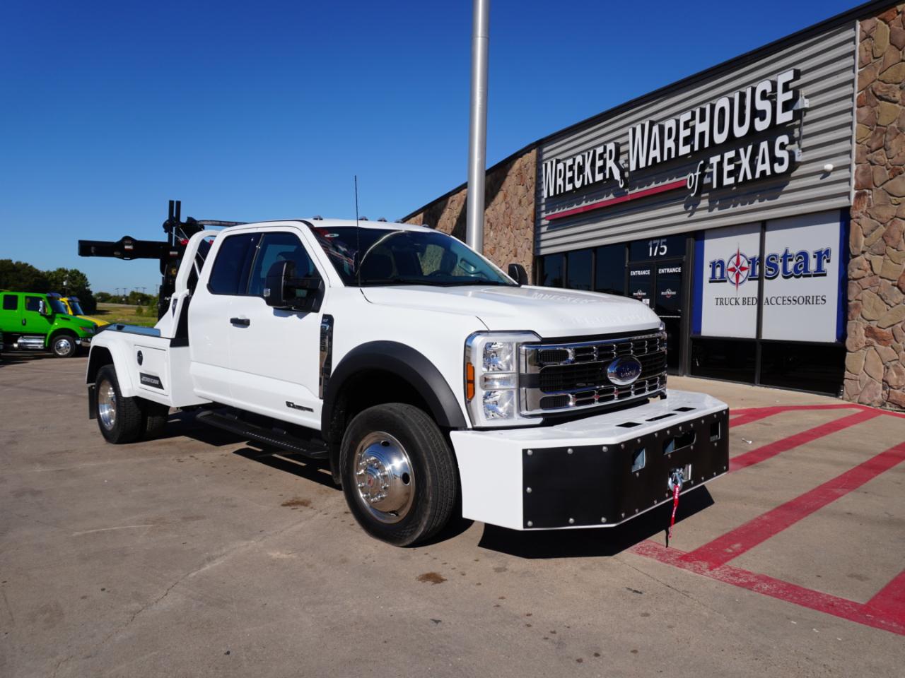 2026 Ford Super Duty F-550 DRW Supercab XLT 4x4 Diesel MPL-40