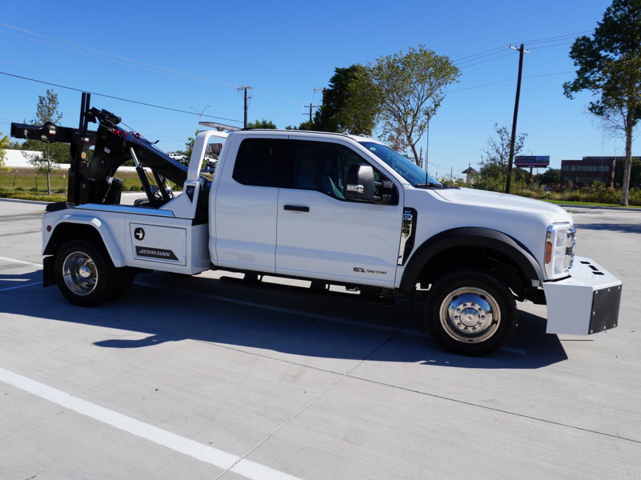 Ford Super Duty F-550 DRW  2026