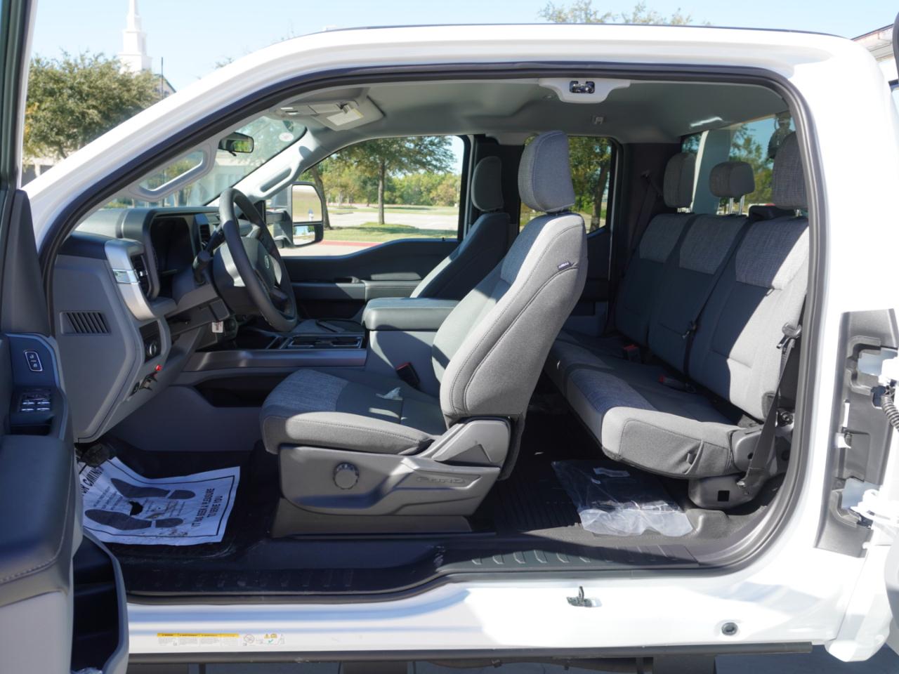 Ford Super Duty F-550 DRW  2026