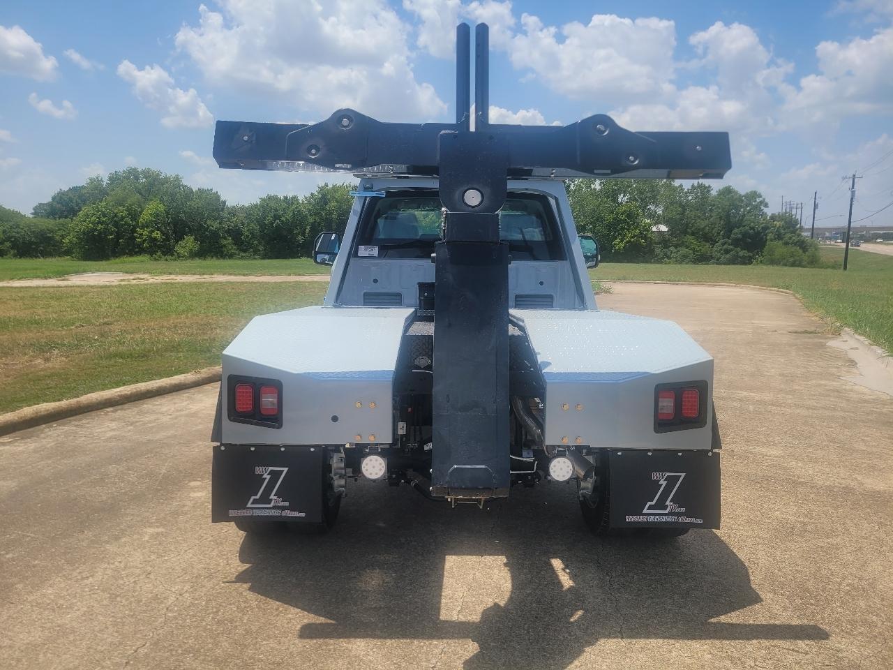 Ford Super Duty F-450 DRW XLT 2WD Reg Cab 145" WB 60" CA 2026