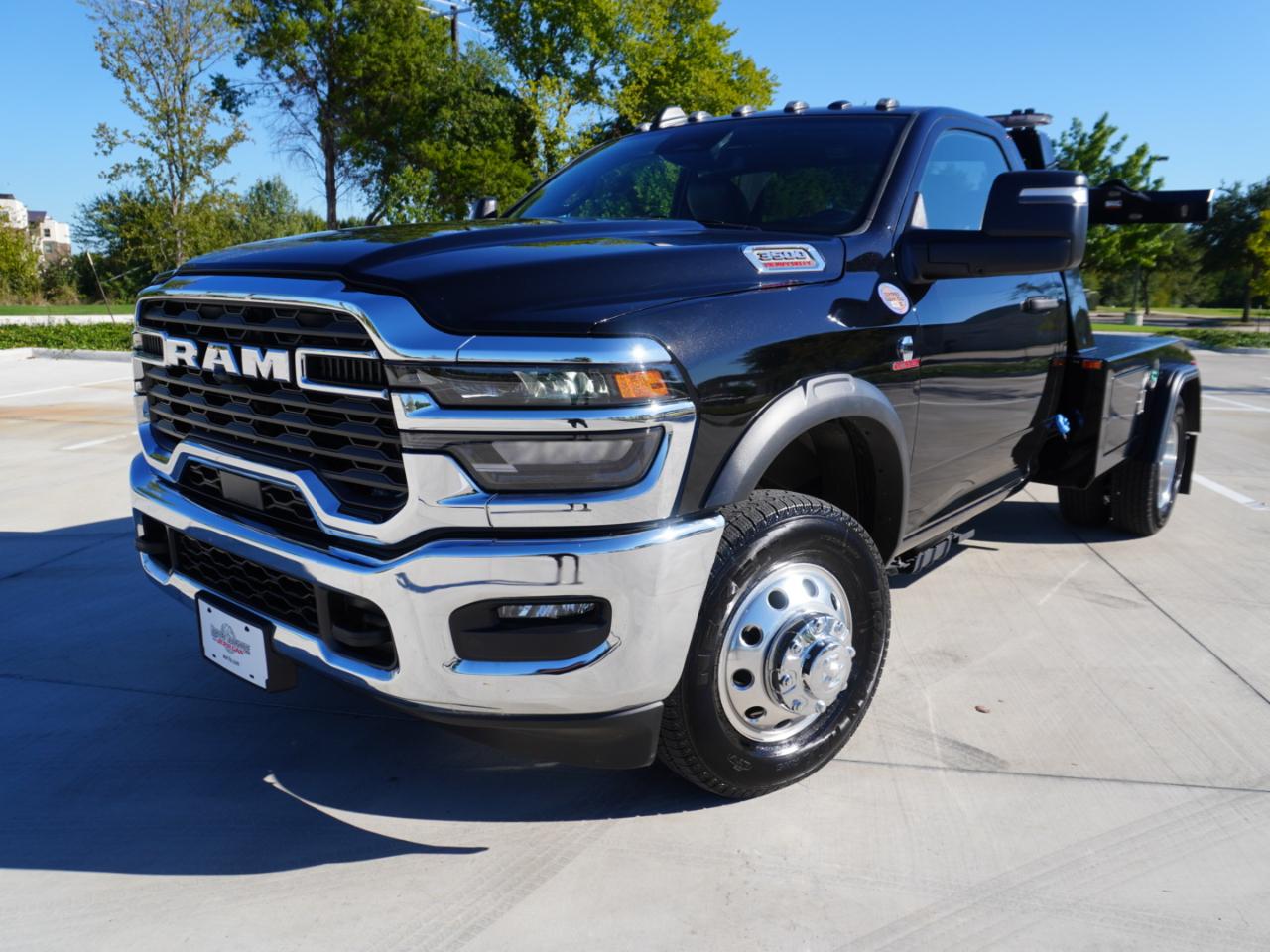RAM 3500 Chassis Cab Tradesman 2WD Reg Cab 60" CA 143.5" WB 2025