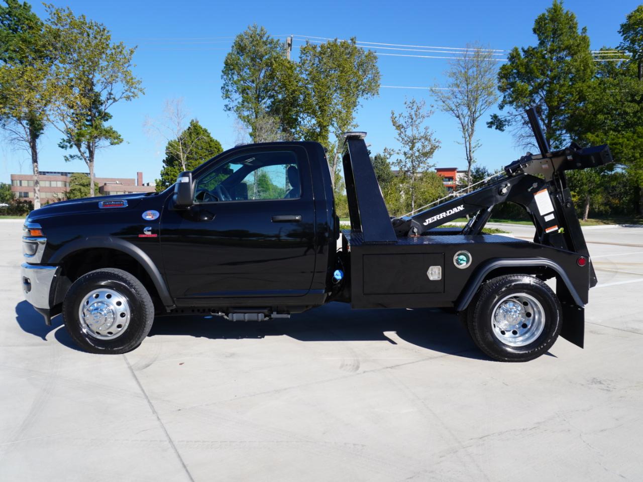 RAM 3500 Chassis Cab Tradesman 2WD Reg Cab 60" CA 143.5" WB 2025