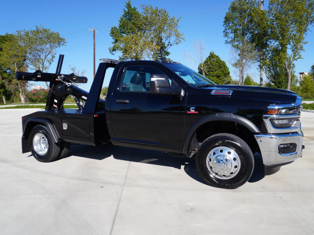 RAM 3500 Chassis Cab Tradesman 2WD Reg Cab 60" CA 143.5" WB 2025