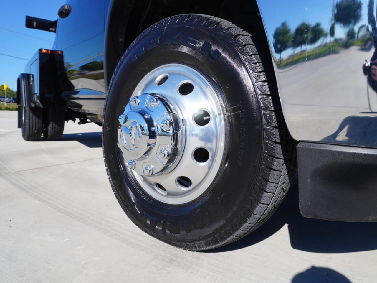 RAM 3500 Chassis Cab Tradesman 2WD Reg Cab 60" CA 143.5" WB 2025