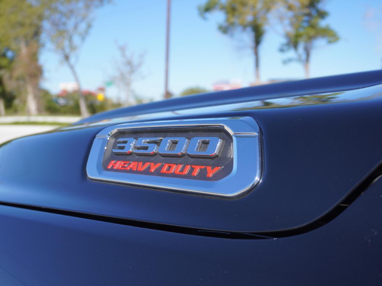 RAM 3500 Chassis Cab Tradesman 2WD Reg Cab 60" CA 143.5" WB 2025