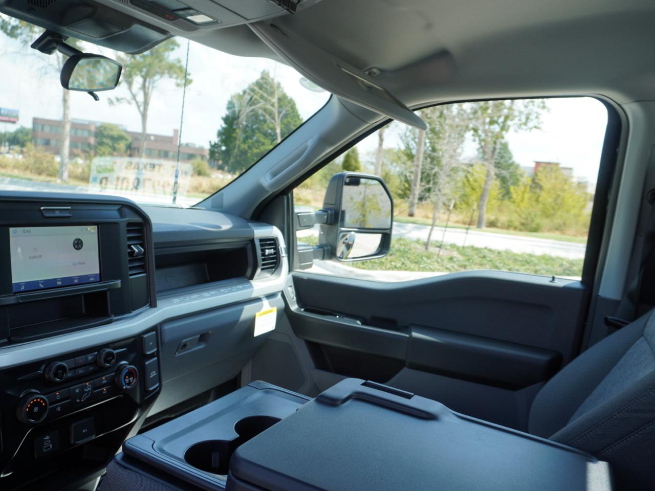 Ford Super Duty F-450 DRW  2026