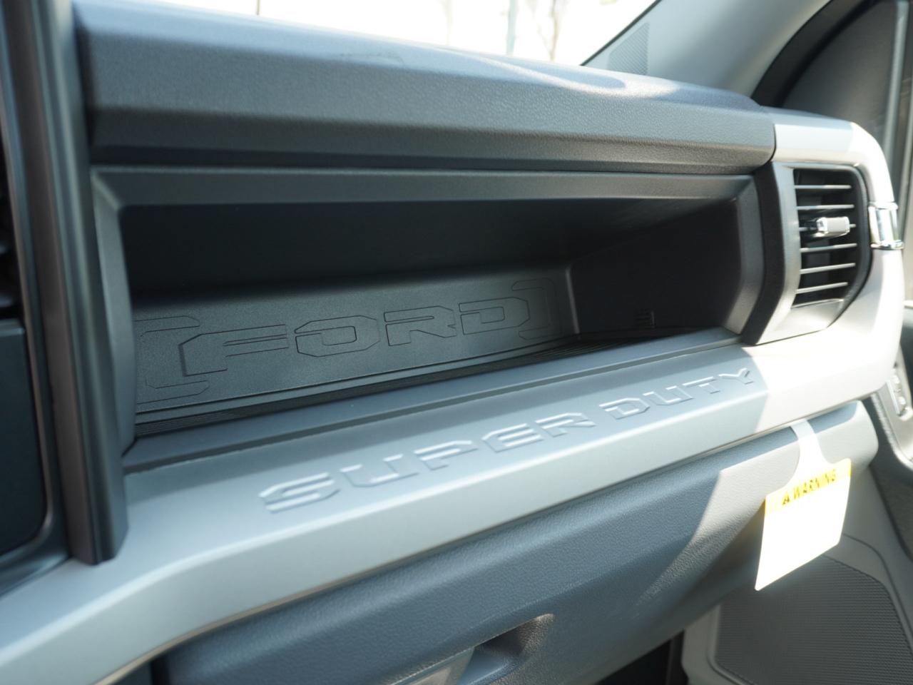 Ford Super Duty F-450 DRW  2026