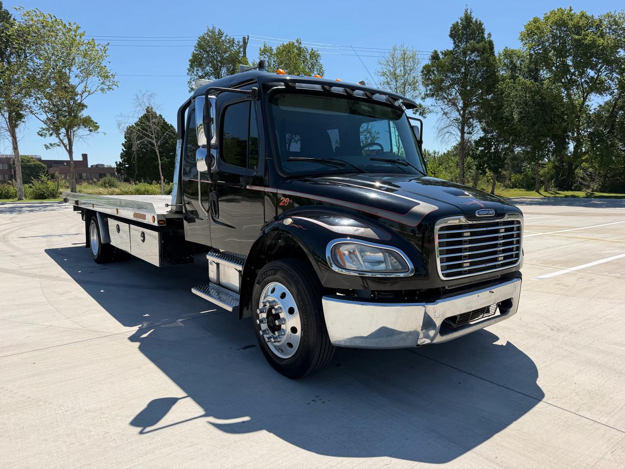Freightliner M2 106 Medium Duty  2020