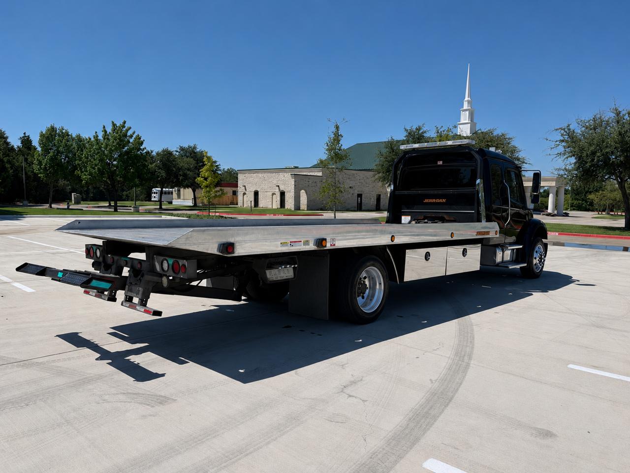 Freightliner M2 106 Medium Duty  2020