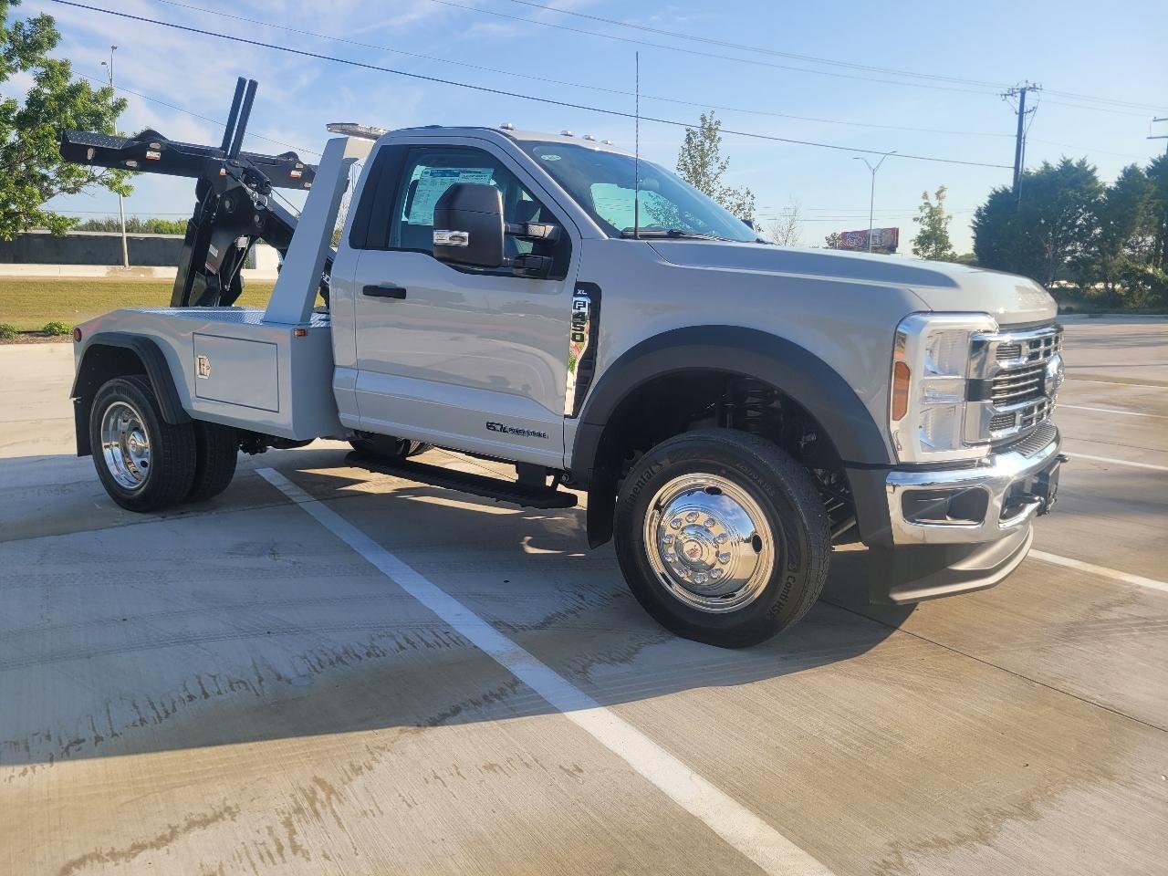 Ford Super Duty F-450 DRW  2026