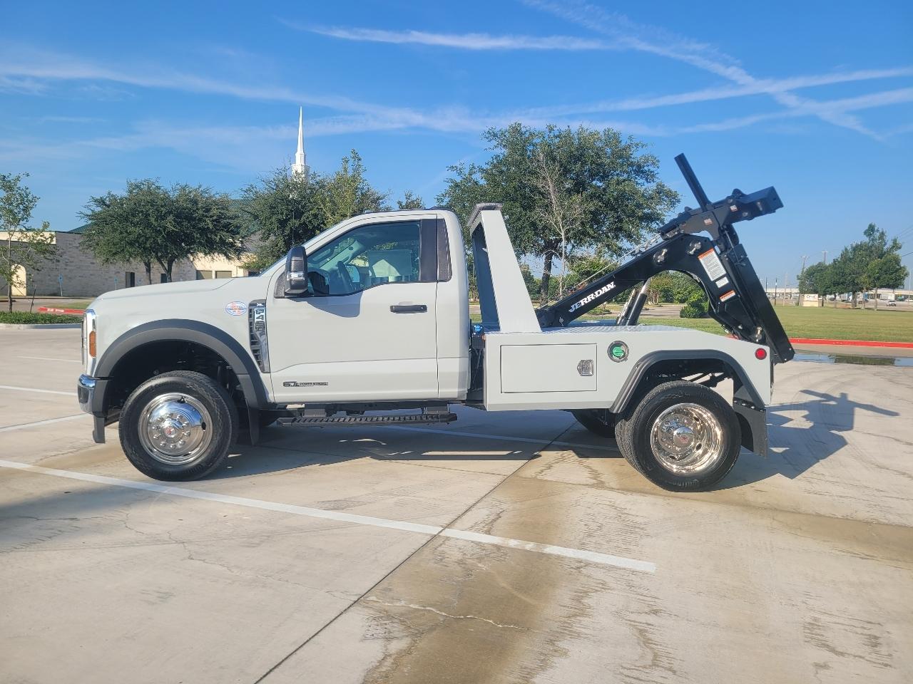 Ford Super Duty F-450 DRW  2026