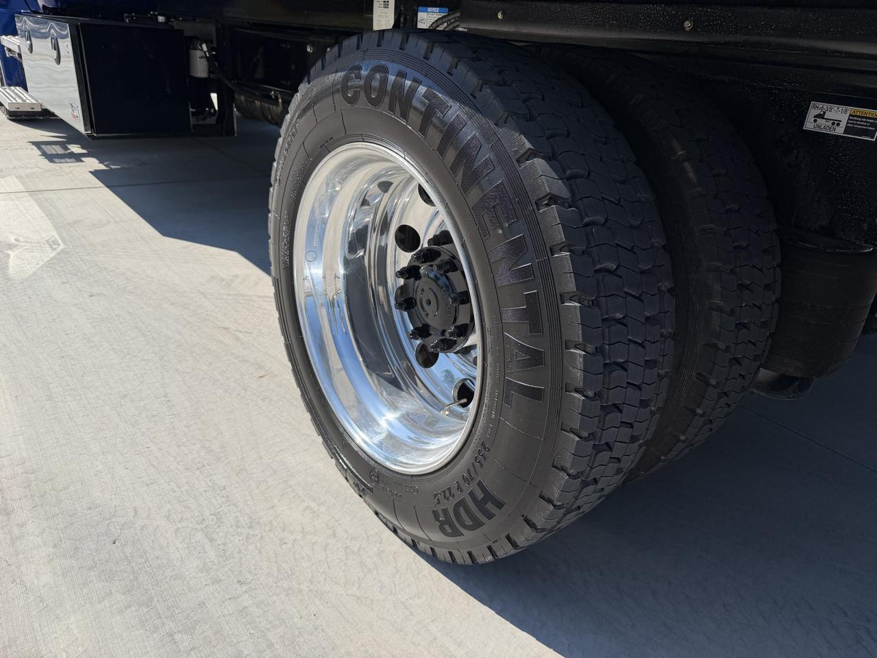 Peterbilt 536  2027