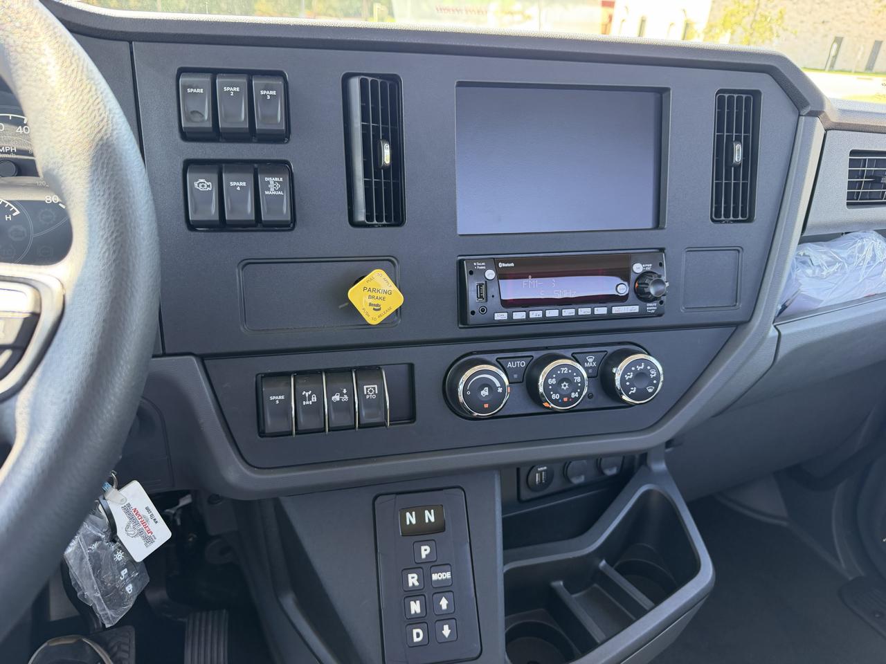 Peterbilt 536  2027