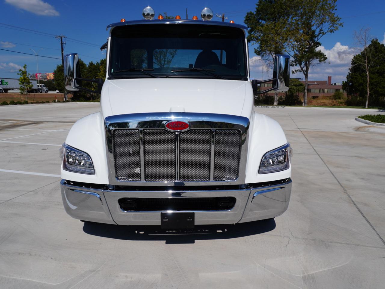 Peterbilt 536  2027