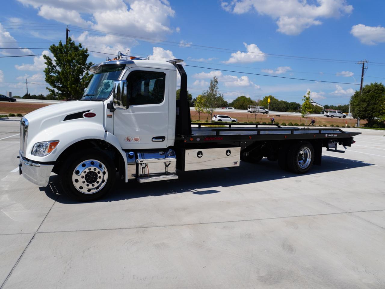 Peterbilt 536  2027