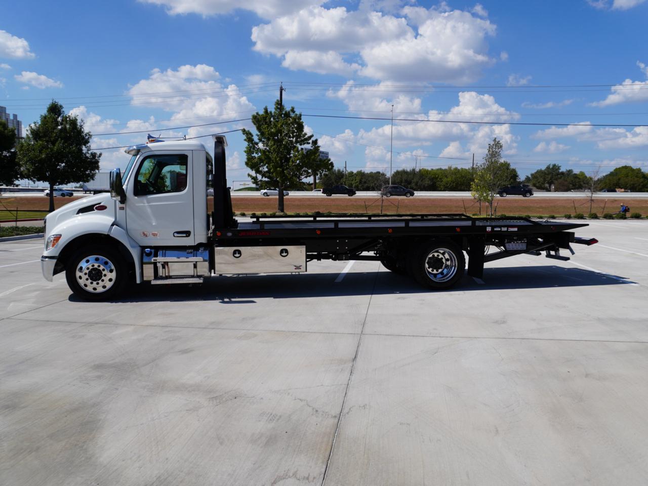 Peterbilt 536  2027