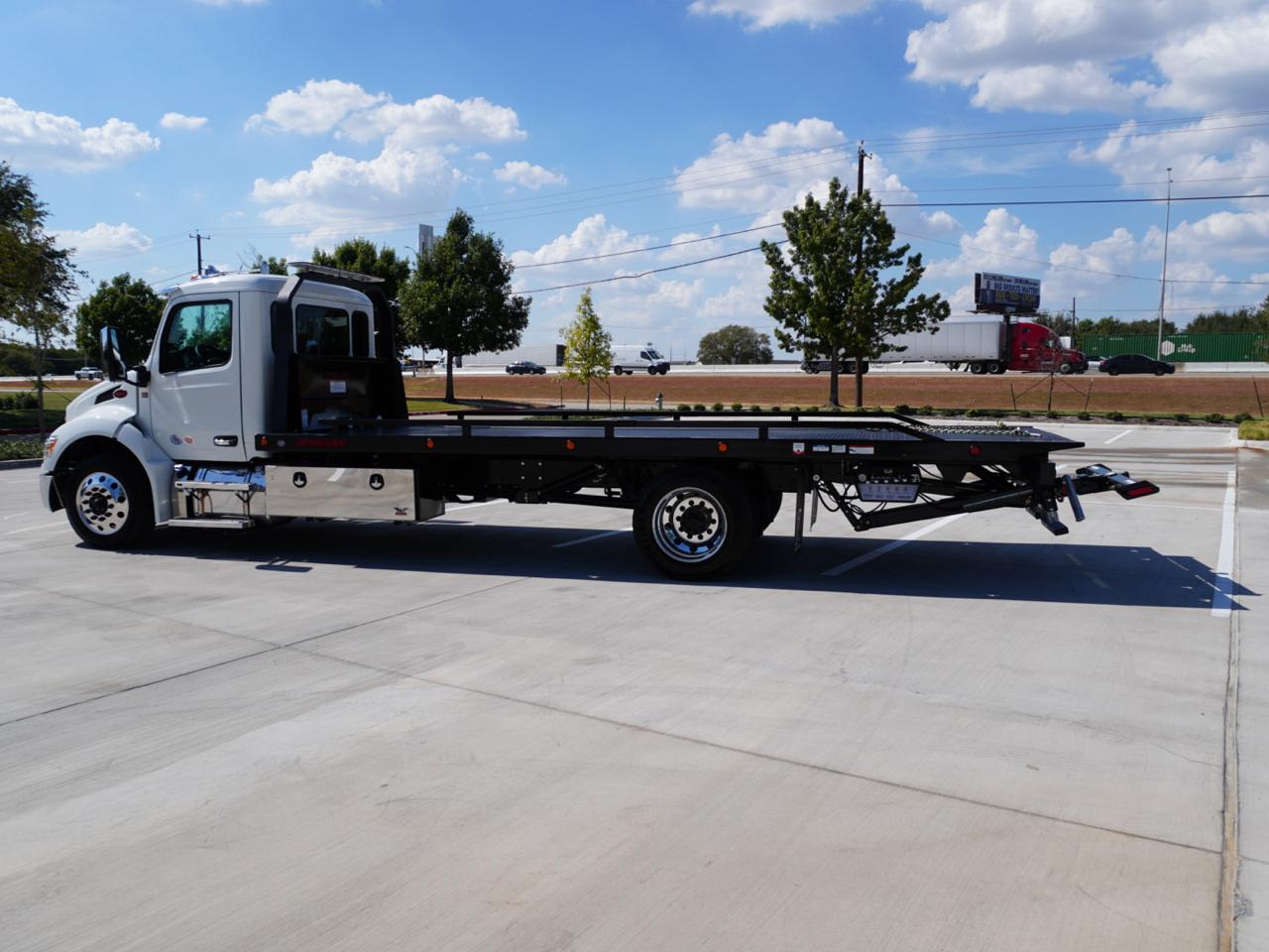 Peterbilt 536  2027