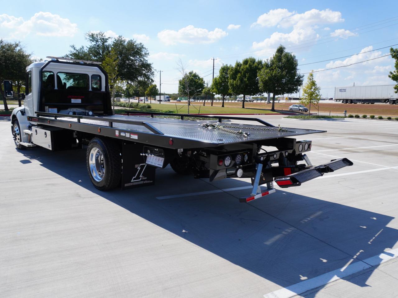 Peterbilt 536  2027