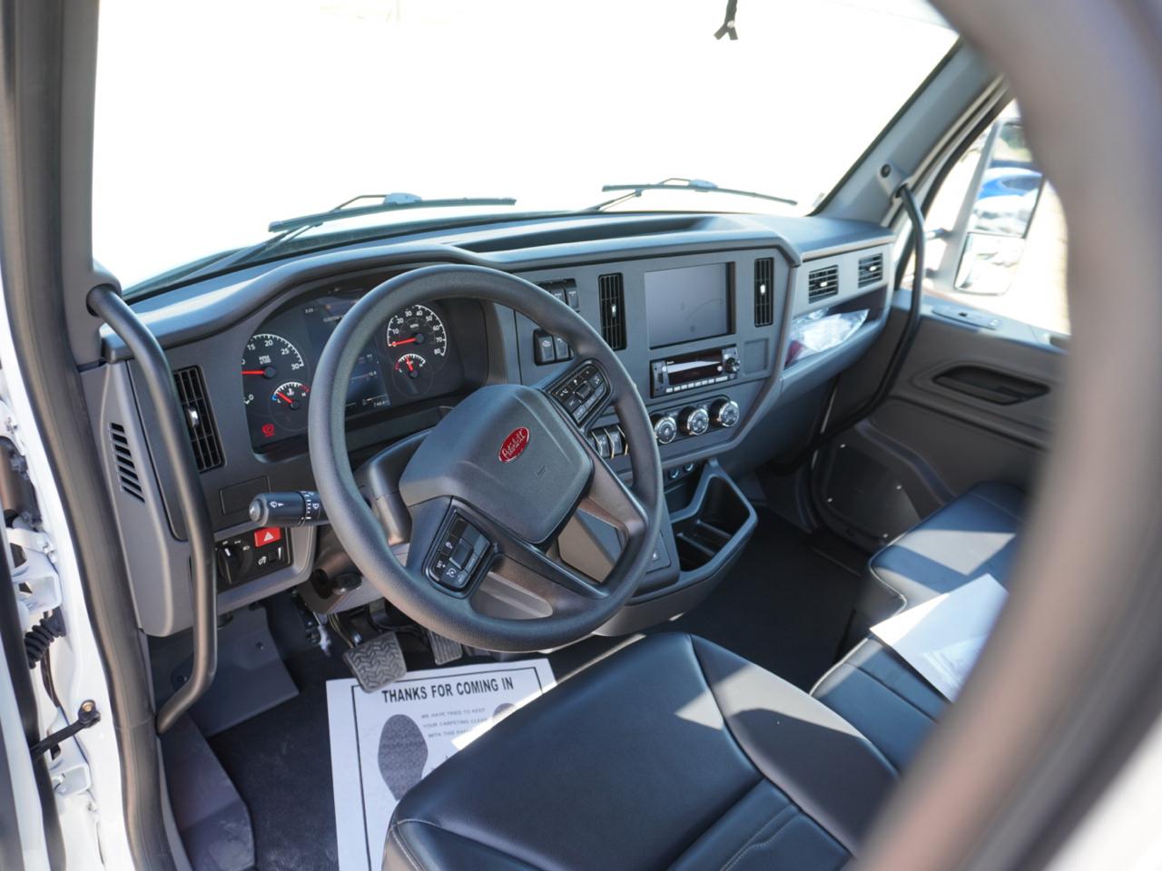 Peterbilt 536  2027