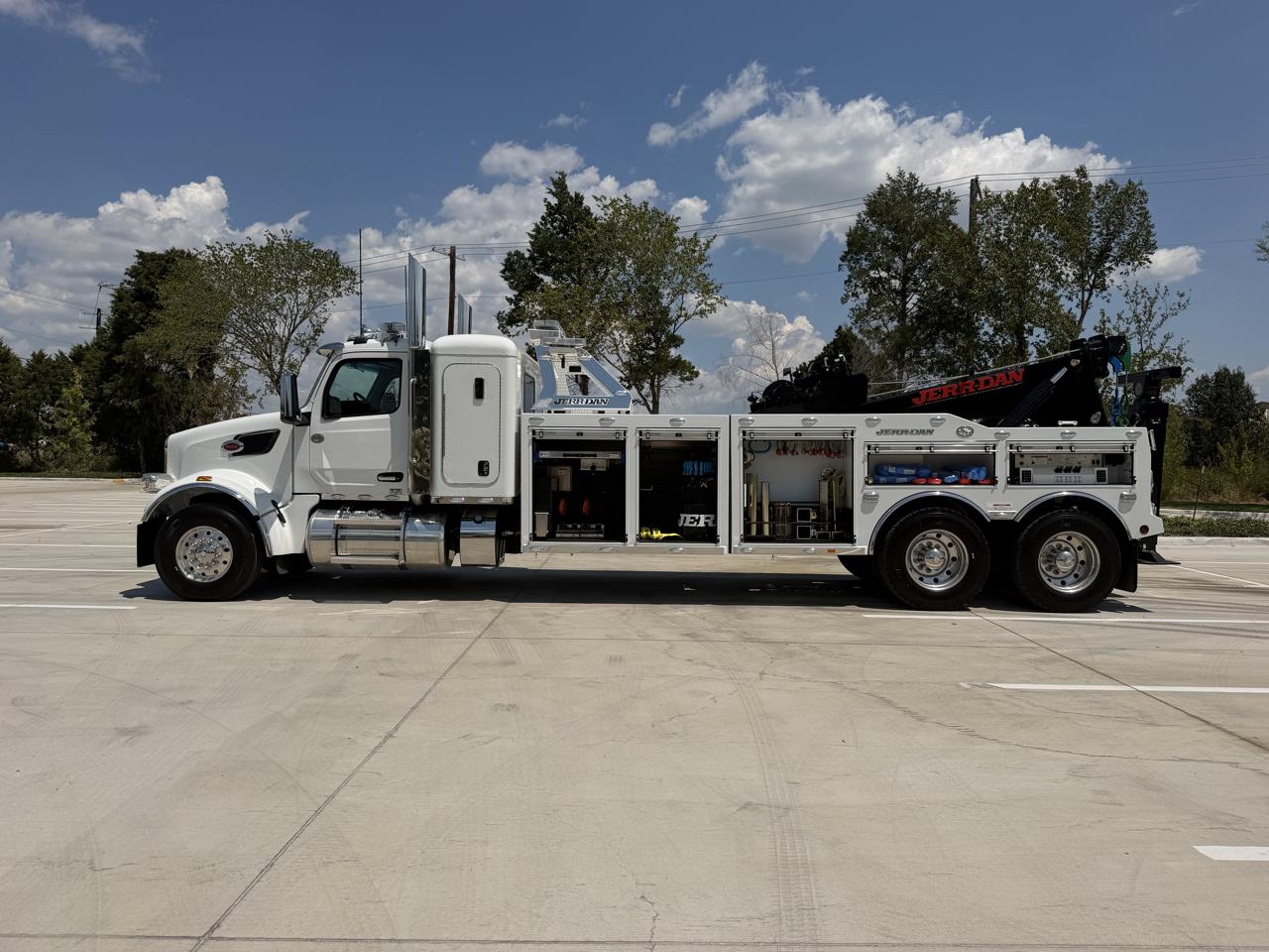 Peterbilt 567  2024
