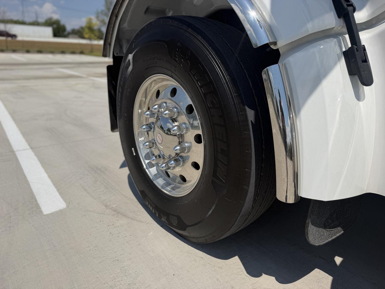 Peterbilt 567  2024