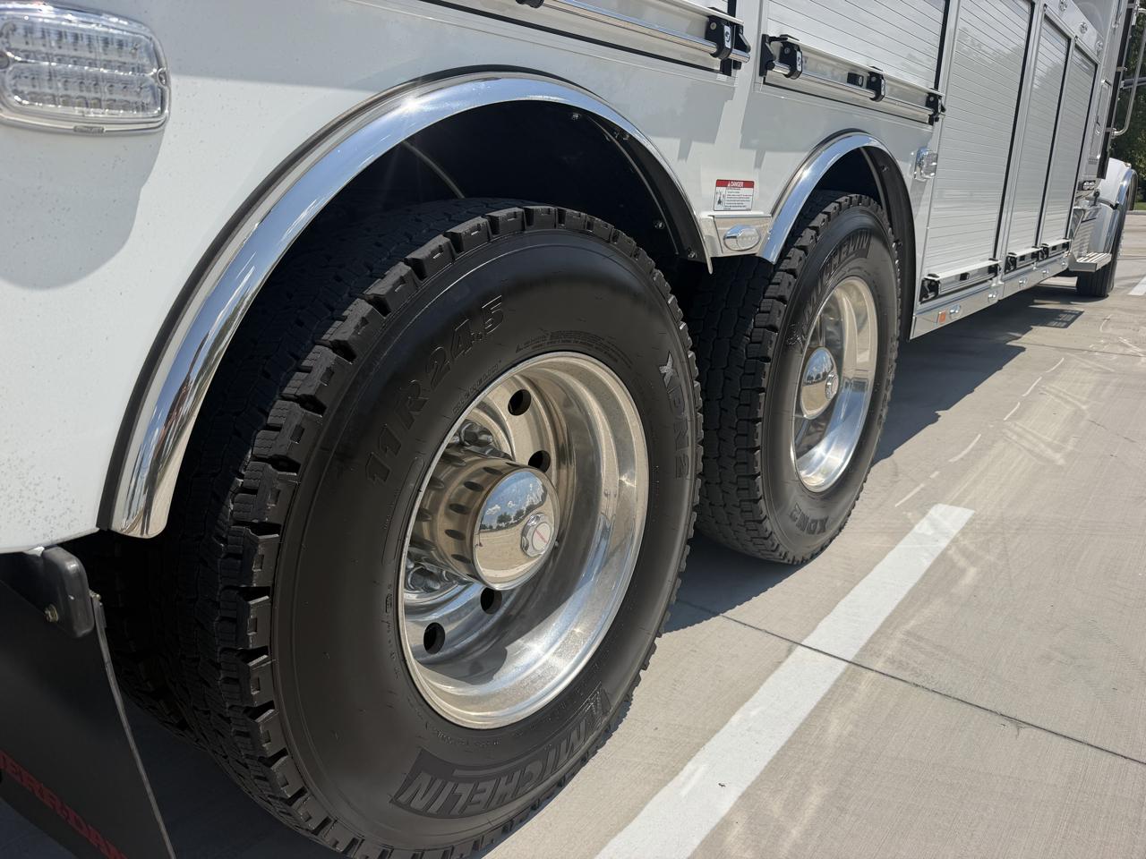 Peterbilt 567  2024