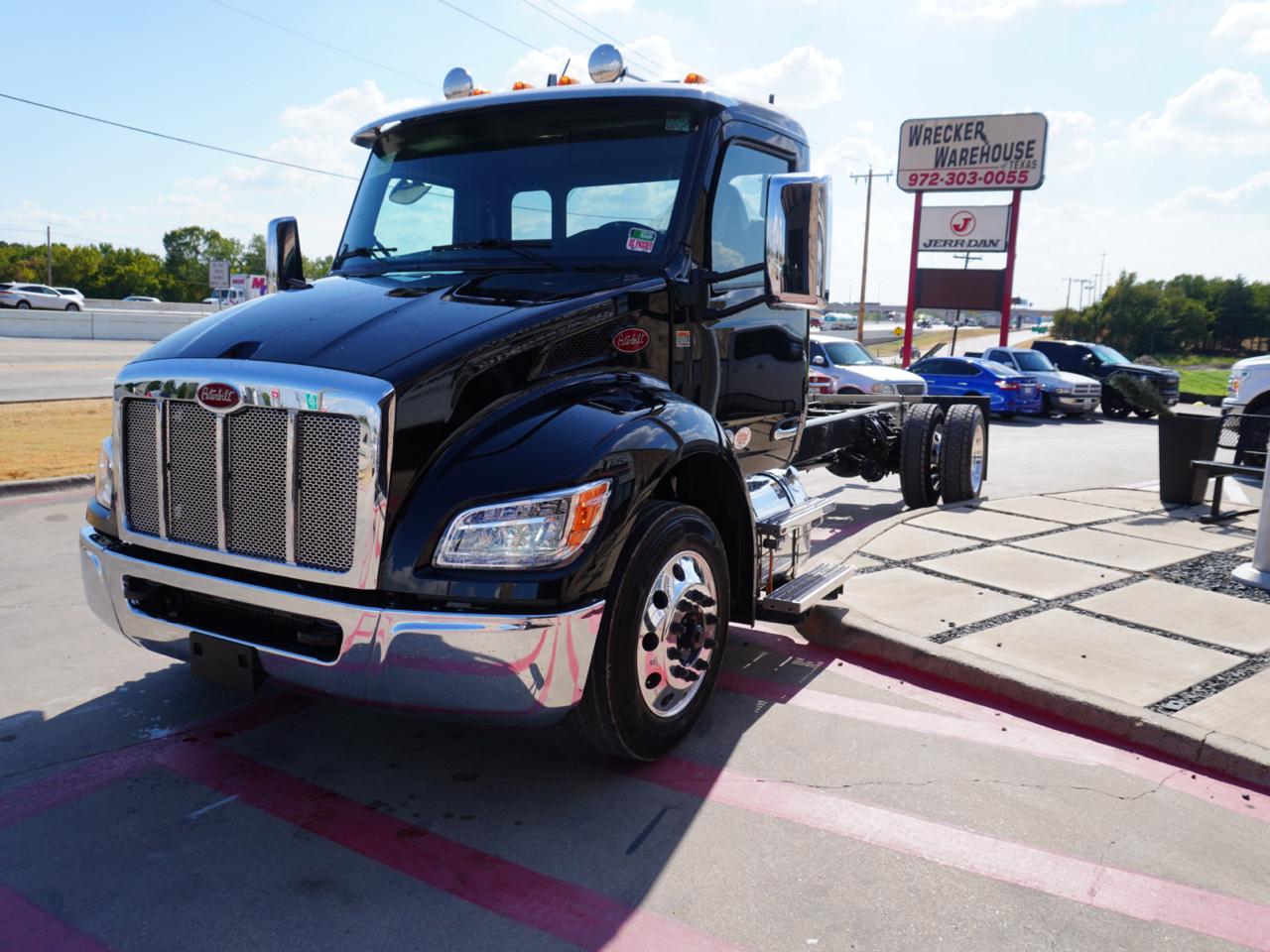 Peterbilt 536  2027