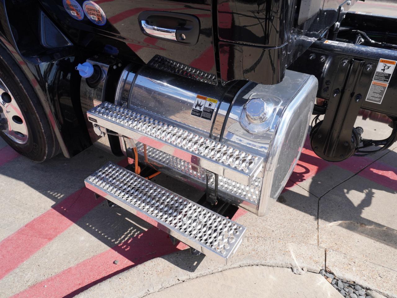 Peterbilt 536  2027