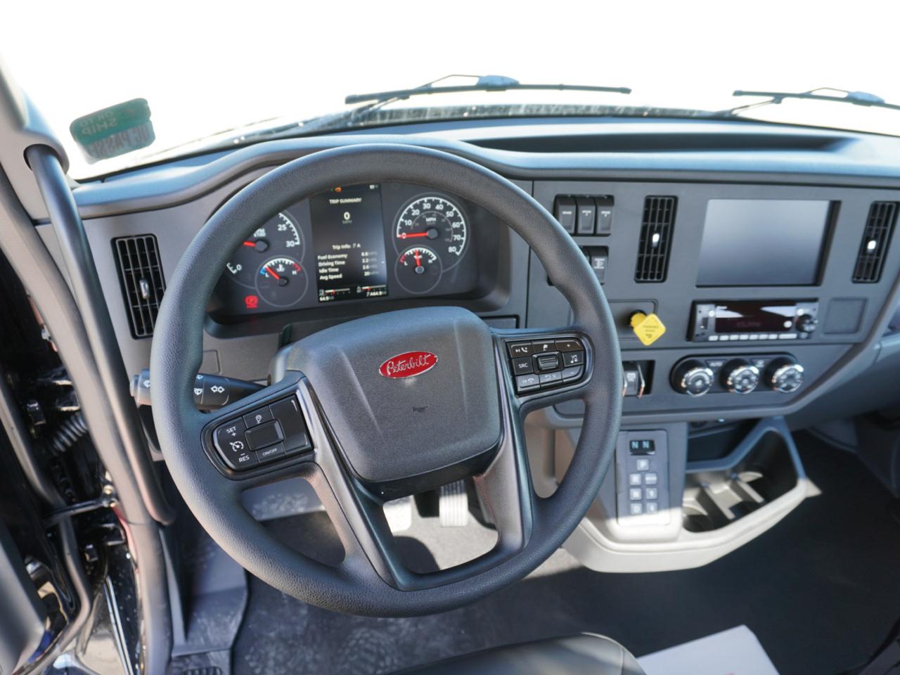 Peterbilt 536  2027