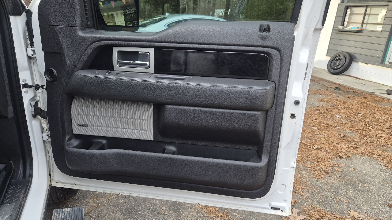 Ford F-150 SuperCrew  2012