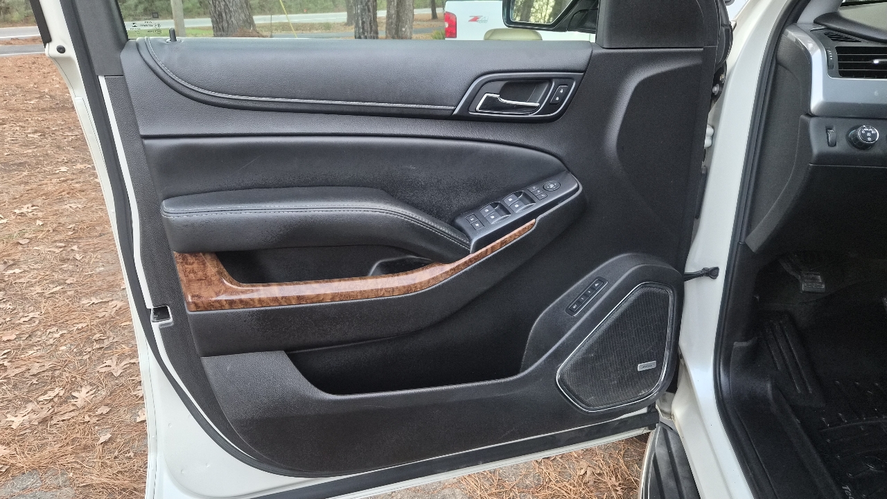 Chevrolet Tahoe LTZ 4D SUV 4WD 2015