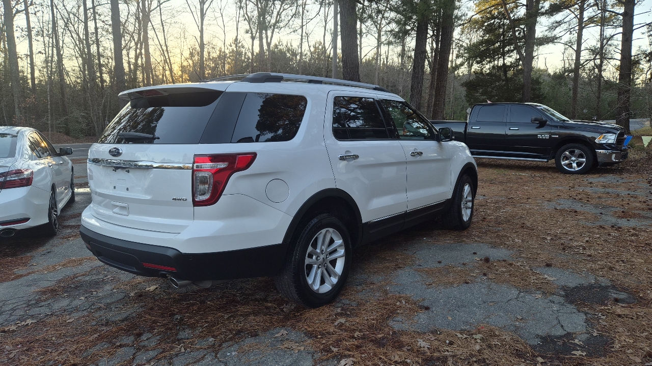 Ford Explorer 4dr XLT 4WD 2013