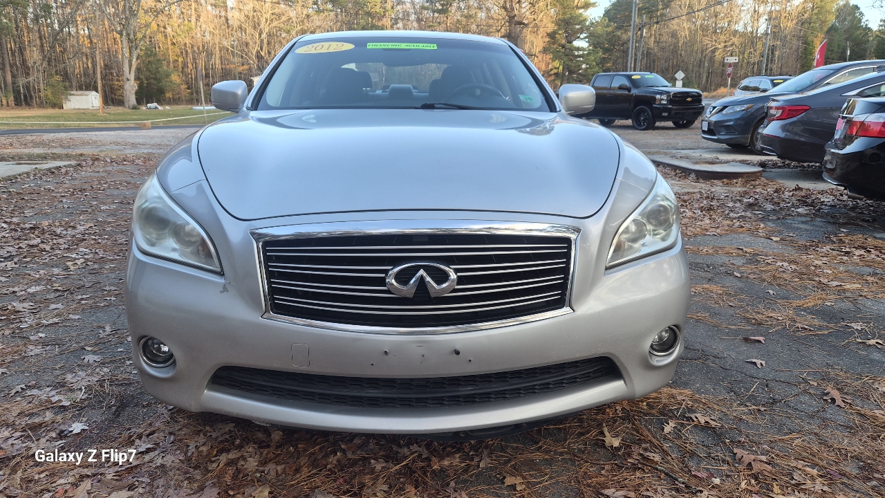 Infiniti M37  2012