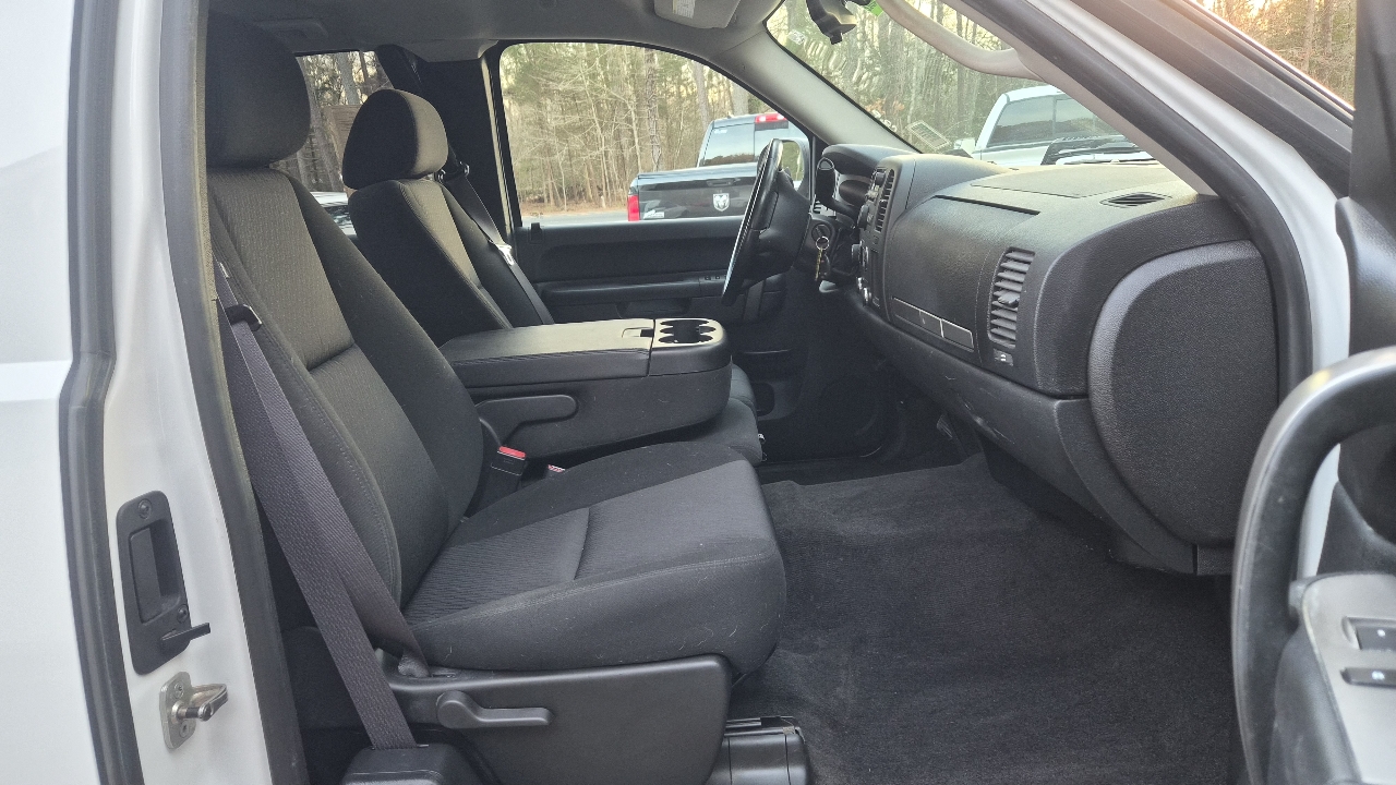 Chevrolet 1500 Pickups Ext Cab 155.5" 4WD 2011