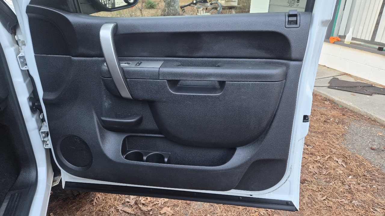 Chevrolet 1500 Pickups Ext Cab 155.5" 4WD 2011