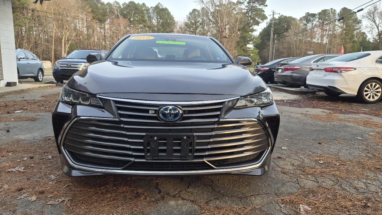 Toyota Avalon Hybrid 4dr Sdn XLE Premium (Natl) 2019