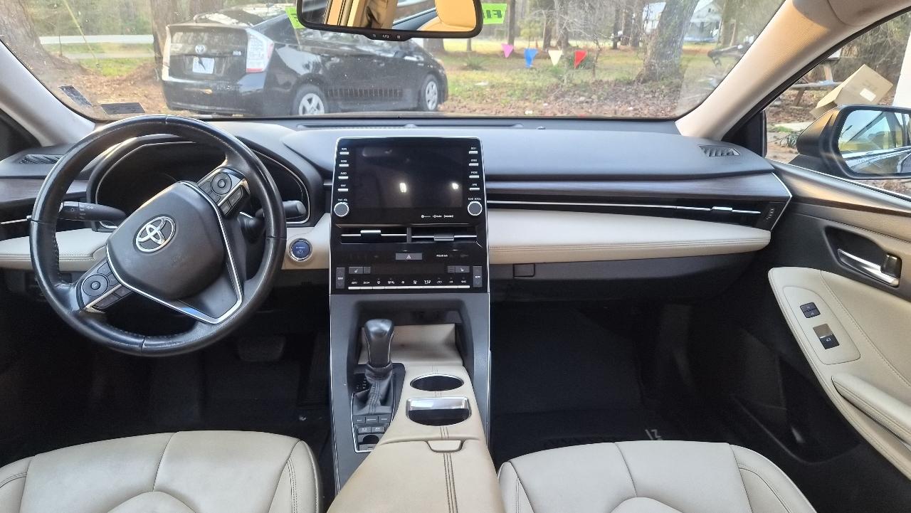 Toyota Avalon Hybrid 4dr Sdn XLE Premium (Natl) 2019