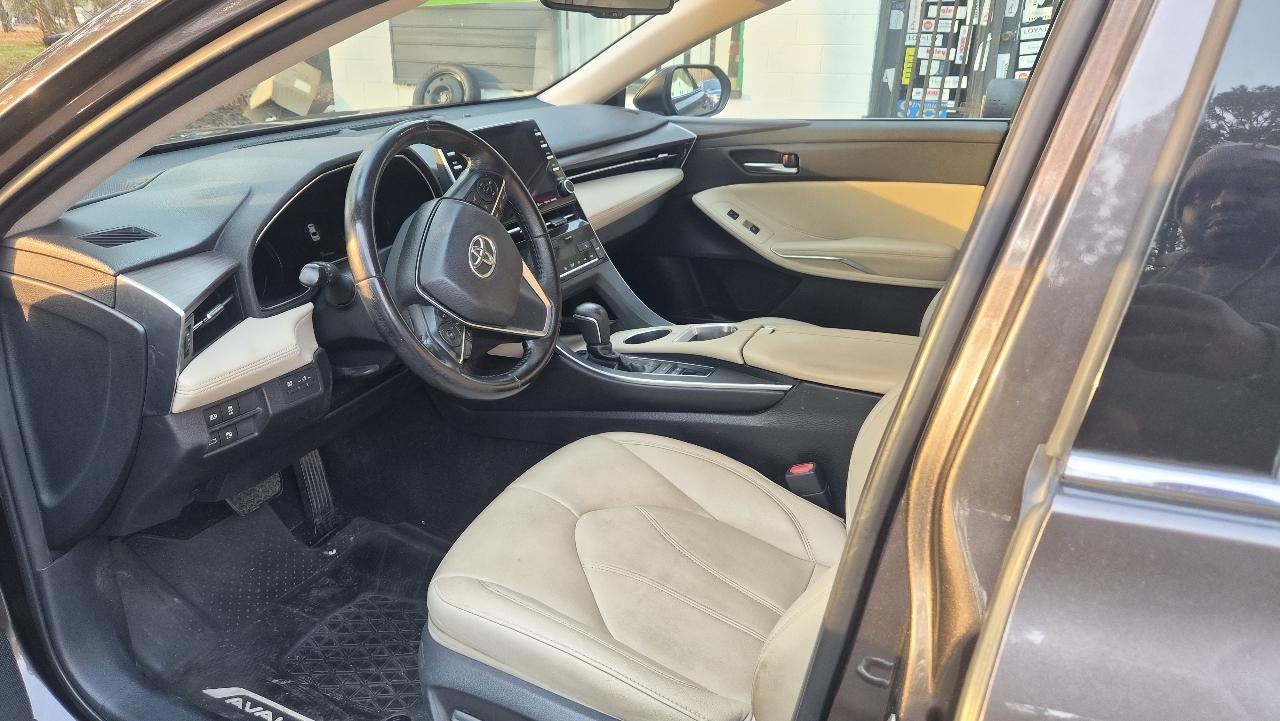 Toyota Avalon Hybrid 4dr Sdn XLE Premium (Natl) 2019