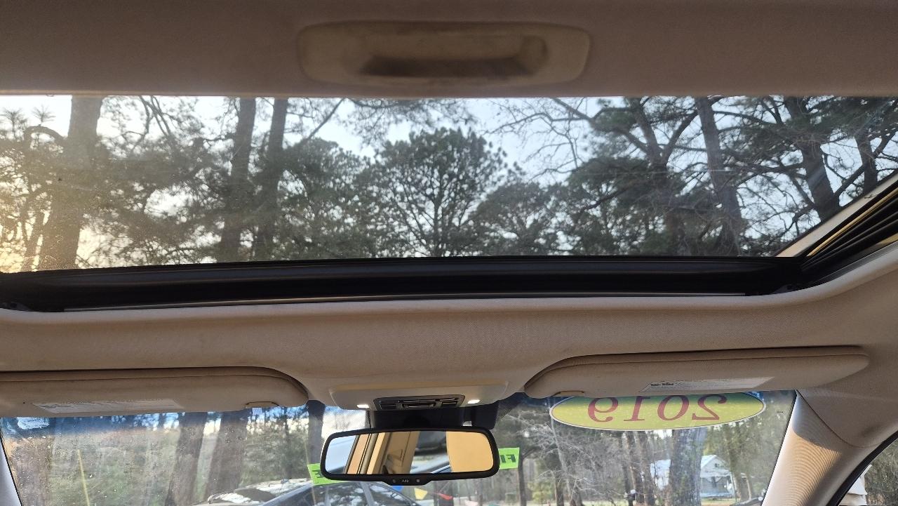 Toyota Avalon Hybrid 4dr Sdn XLE Premium (Natl) 2019