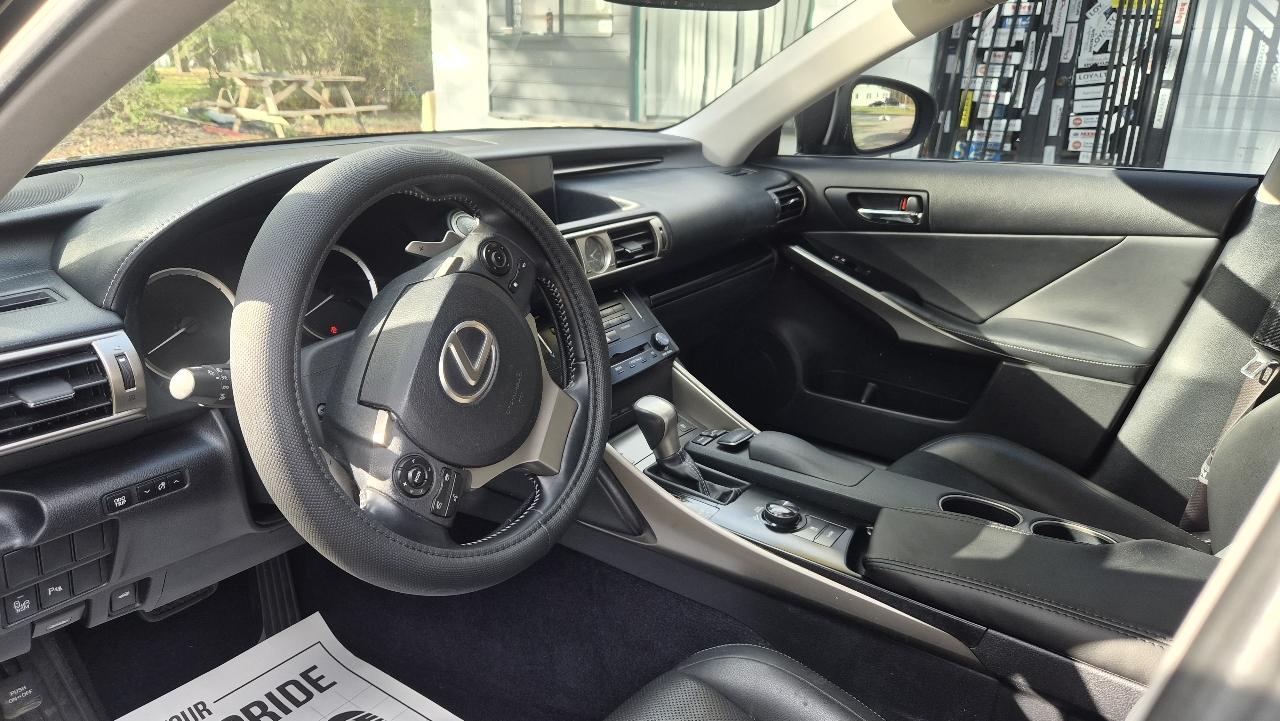Lexus IS 350  2014
