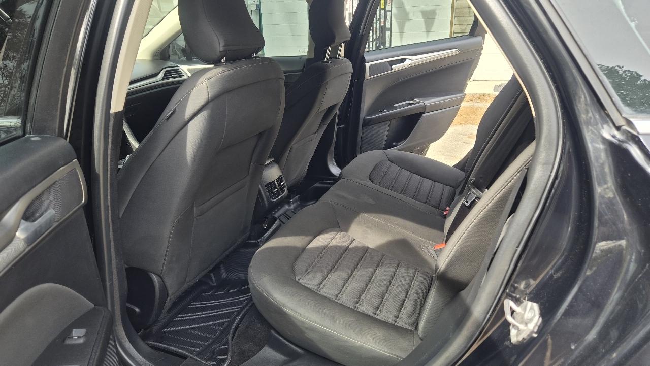 Ford Fusion 4dr Sdn SE FWD 2018