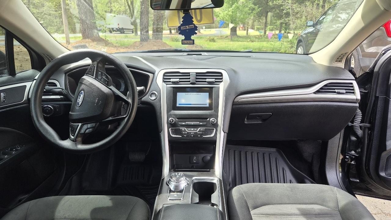 Ford Fusion 4dr Sdn SE FWD 2018