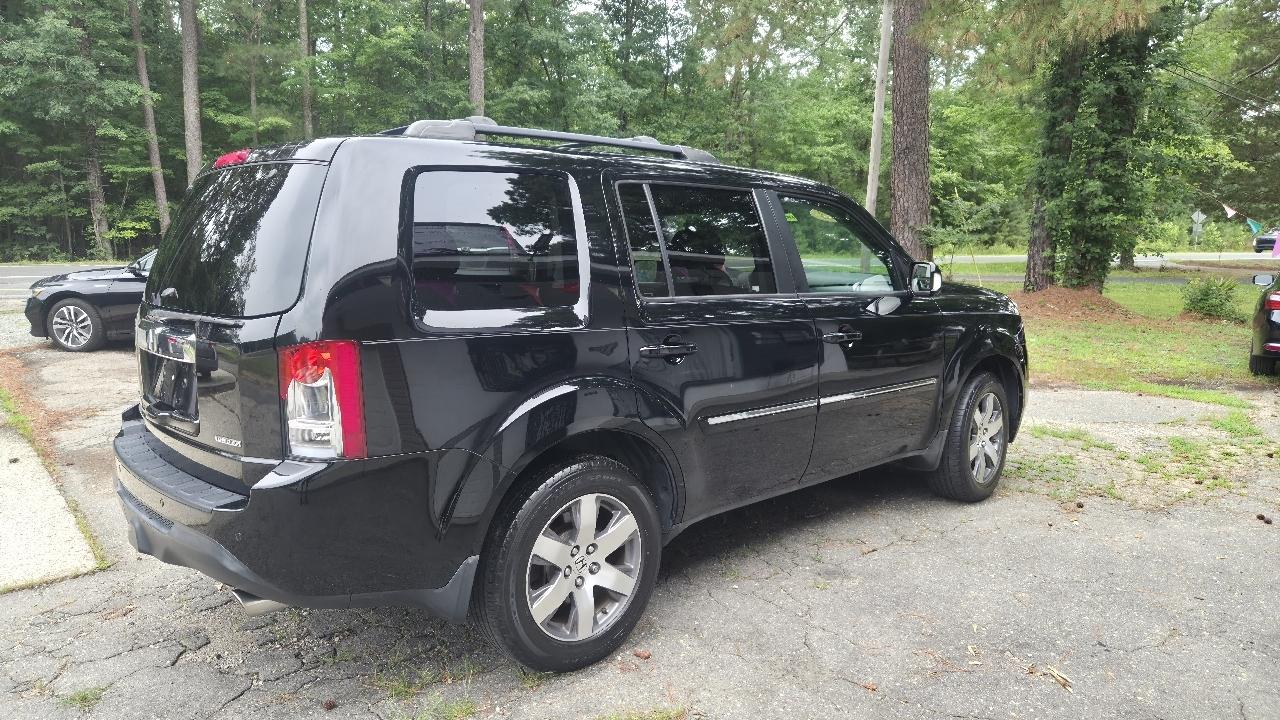 Honda Pilot Touring 4WD with DVD 2013