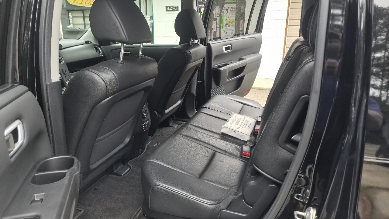 Honda Pilot Touring 4WD with DVD 2013