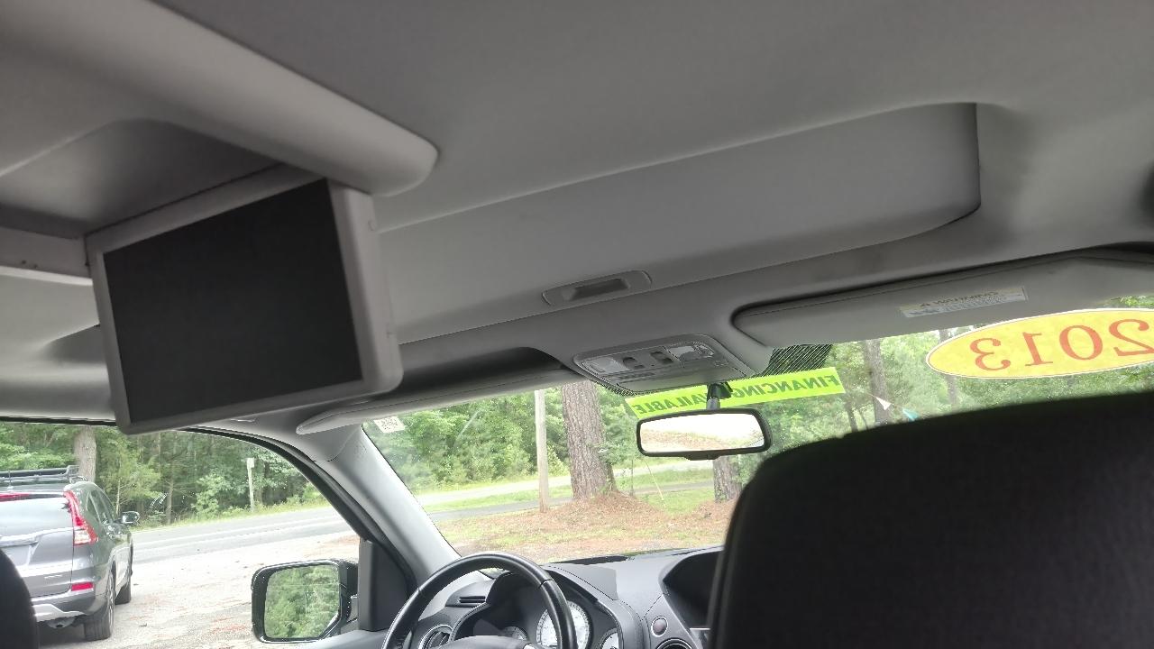 Honda Pilot Touring 4WD with DVD 2013